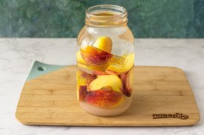 Компот из персиков без стерилизации Компот из персиков без стерилизации