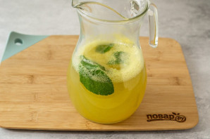 Яблочный лимонад