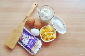 Торт со сливками и ананасами