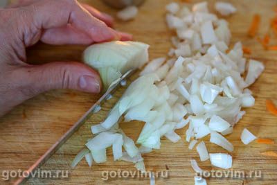 Суп с фрикадельками и зеленым горошком