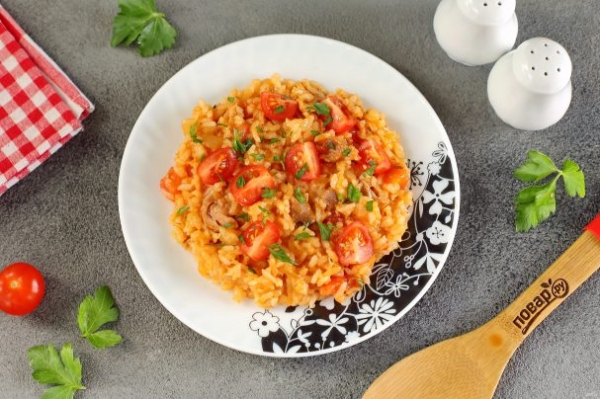 Ризотто с консервированным тунцом Ризотто с консервированным тунцом