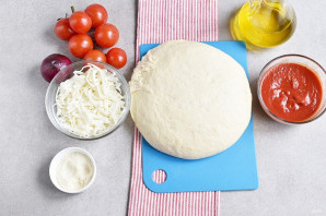 Пицца с шампиньонами Пицца с шампиньонами