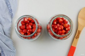 Клубничный компот на зиму