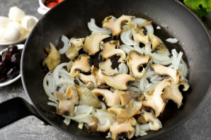 Салат с рапанами