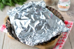 Курица с грибами в фольге Курица с грибами в фольге