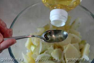 Еврейский салат из картофеля с яблоками