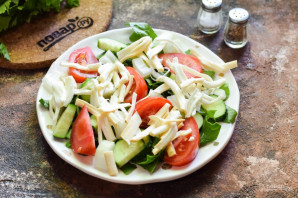 Салат с сыром "Чечил"