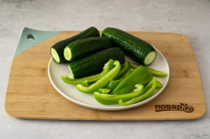 Огурцы с перцем на зиму