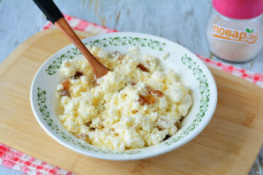 Рулет из лаваша с творогом и изюмом Рулет из лаваша с творогом и изюмом