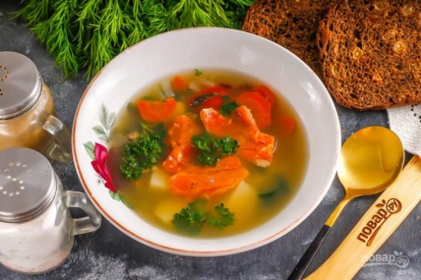 Уха из лосося в мультиварке Уха из лосося в мультиварке