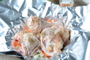 Курица с грибами в фольге Курица с грибами в фольге