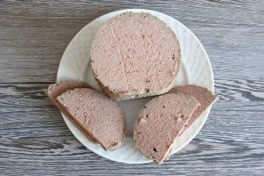 Ливерная колбаса в ветчиннице Ливерная колбаса в ветчиннице