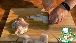 Филе минтая в карманах из теста