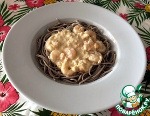 Гречневая лапша с креветками