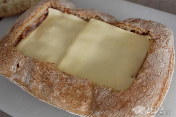 Рецепт: Чиабатта с начинкой - с беконом и сыром