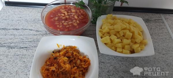 Рецепт: Фасолевый суп на курином бульоне - с консервированной фасолью в томате