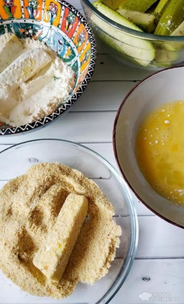 Рецепт: Хрустящие кабачки - с соусом Рецепт: Хрустящие кабачки - с соусом