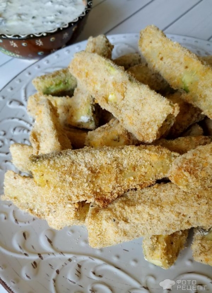 Рецепт: Хрустящие кабачки - с соусом Рецепт: Хрустящие кабачки - с соусом