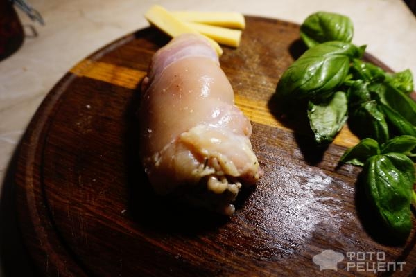 Рецепт: Окорочка во французском стиле с булгуром - с вялеными помидорами, моцареллой и базиликом