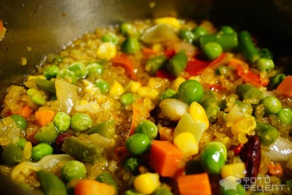 Рецепт: Окорочка во французском стиле с булгуром - с вялеными помидорами, моцареллой и базиликом