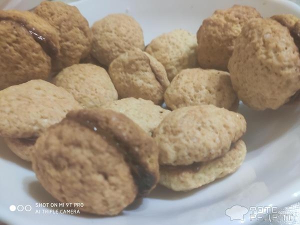 Рецепт: Песочное печенье "Нежность" - С варёным сгущеным молоком.