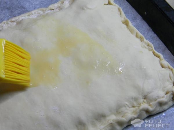 Рецепт: Пирог из слоеного теста с творогом и свежими ягодами - со сметаной и агар-агаром Рецепт: Пирог из слоеного теста с творогом и свежими ягодами - со сметаной и агар-агаром