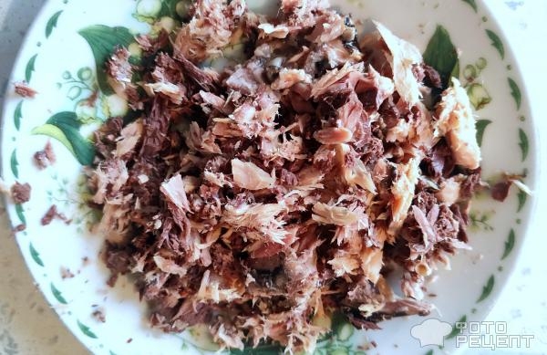 Рецепт: Салат из консервированного тунца - с сельдереем Рецепт: Салат из консервированного тунца - с сельдереем