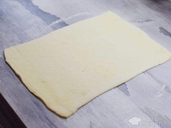 Рецепт: Слойки с моцареллой - Косички с палочками моцареллы - быстро и вкусно!