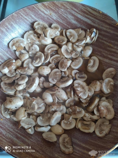 Рецепт: Сырный суп с курицей и шампиньонами - Со шпинатом