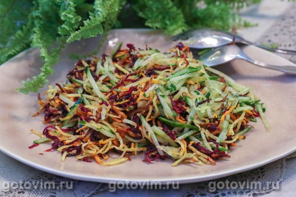 Овощной салат «Радуга» с картофелем пай Овощной салат «Радуга» с картофелем пай