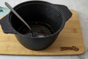 Маринованный чеснок с крыжовником Маринованный чеснок с крыжовником