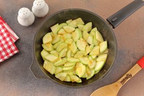 Пенне с цукини