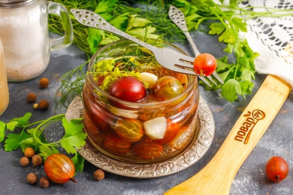 Крыжовник маринованный с чесноком Крыжовник маринованный с чесноком