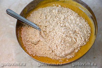 Бананово-тыквенный кекс с вяленой клюквой