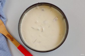 Шарлотка с абрикосами