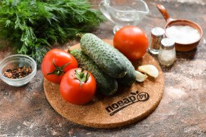 Салат с огурцами и помидорами на зиму