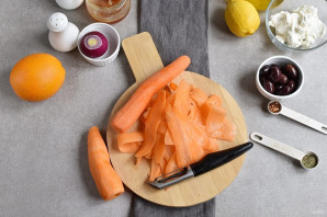 Салат с жареной морковью