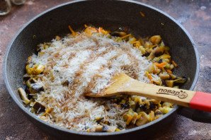 Овощное рагу с рисом и баклажанами