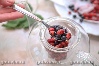 Ягодный чай с земляникой и черникой Ягодный чай с земляникой и черникой
