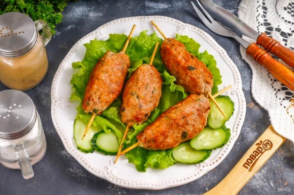 Люля-кебаб из баранины и курицы Люля-кебаб из баранины и курицы