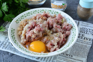 Котлеты из индейки с баклажанами