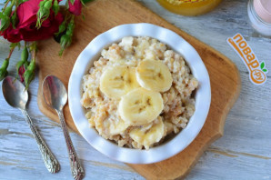Овсяная каша с бананом и медом