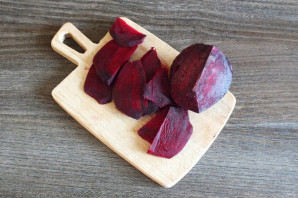 Маринованный имбирь со свеклой