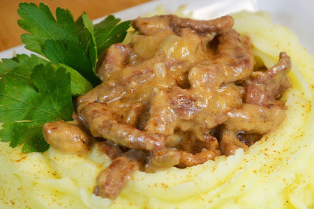 Бефстроганов из говядины Бефстроганов из говядины