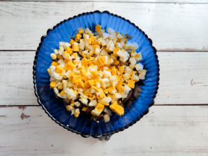 Салат из жареных баклажанов с майонезом