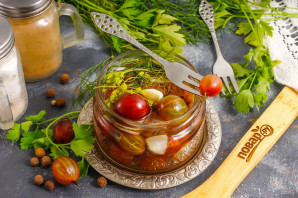 Крыжовник маринованный с чесноком Крыжовник маринованный с чесноком