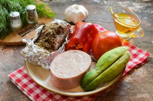 Салат с говядиной и ветчиной Салат с говядиной и ветчиной