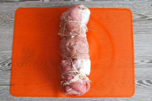 Рулет из свинины в ветчиннице