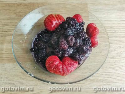 Ягодный щербет со свежей жимолостью Ягодный щербет со свежей жимолостью