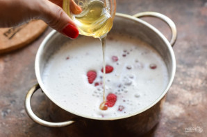 Суп-пюре со злаками и малиной Суп-пюре со злаками и малиной